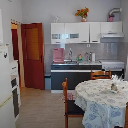 Apartment Protic